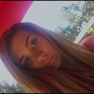 Meet your Posher, Isabella